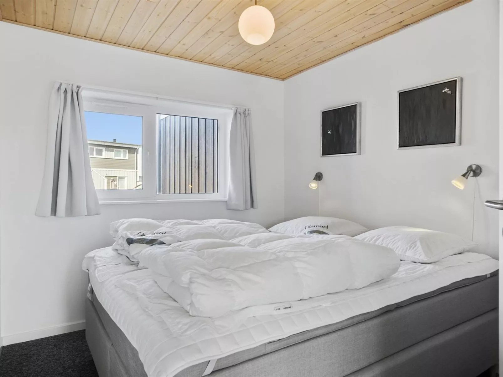 "Heraldina" - 700m from the sea - Binnen