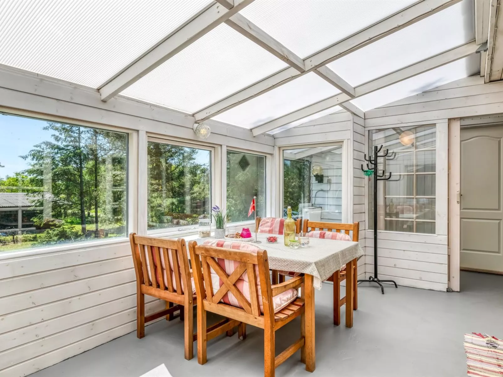 "Jonnhild" - 700m from the sea - Binnen