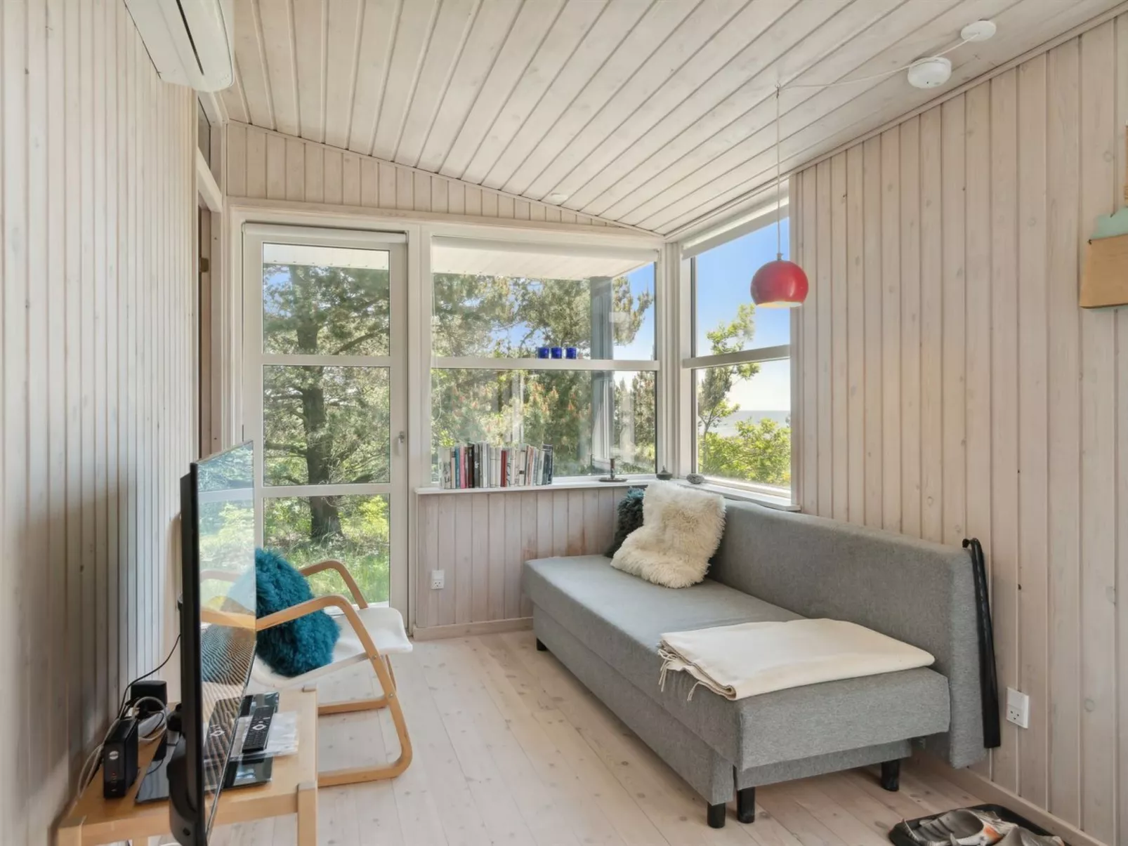 "Klint" - 25m from the sea - Binnen