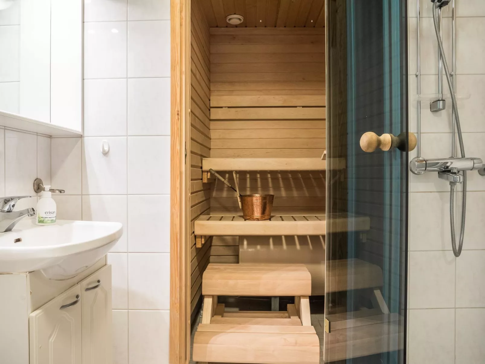 Yllästar 1 as 210 (la-la) - Binnen