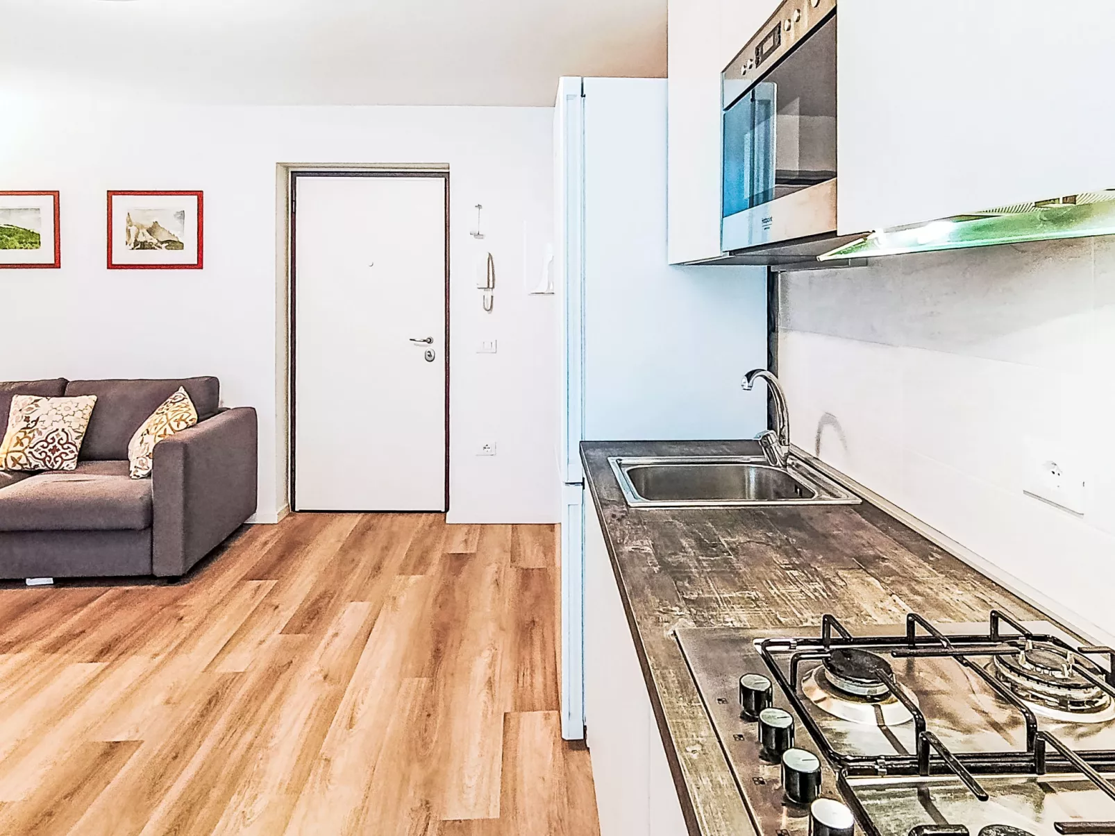 Tra gli Ulivi - Binnen