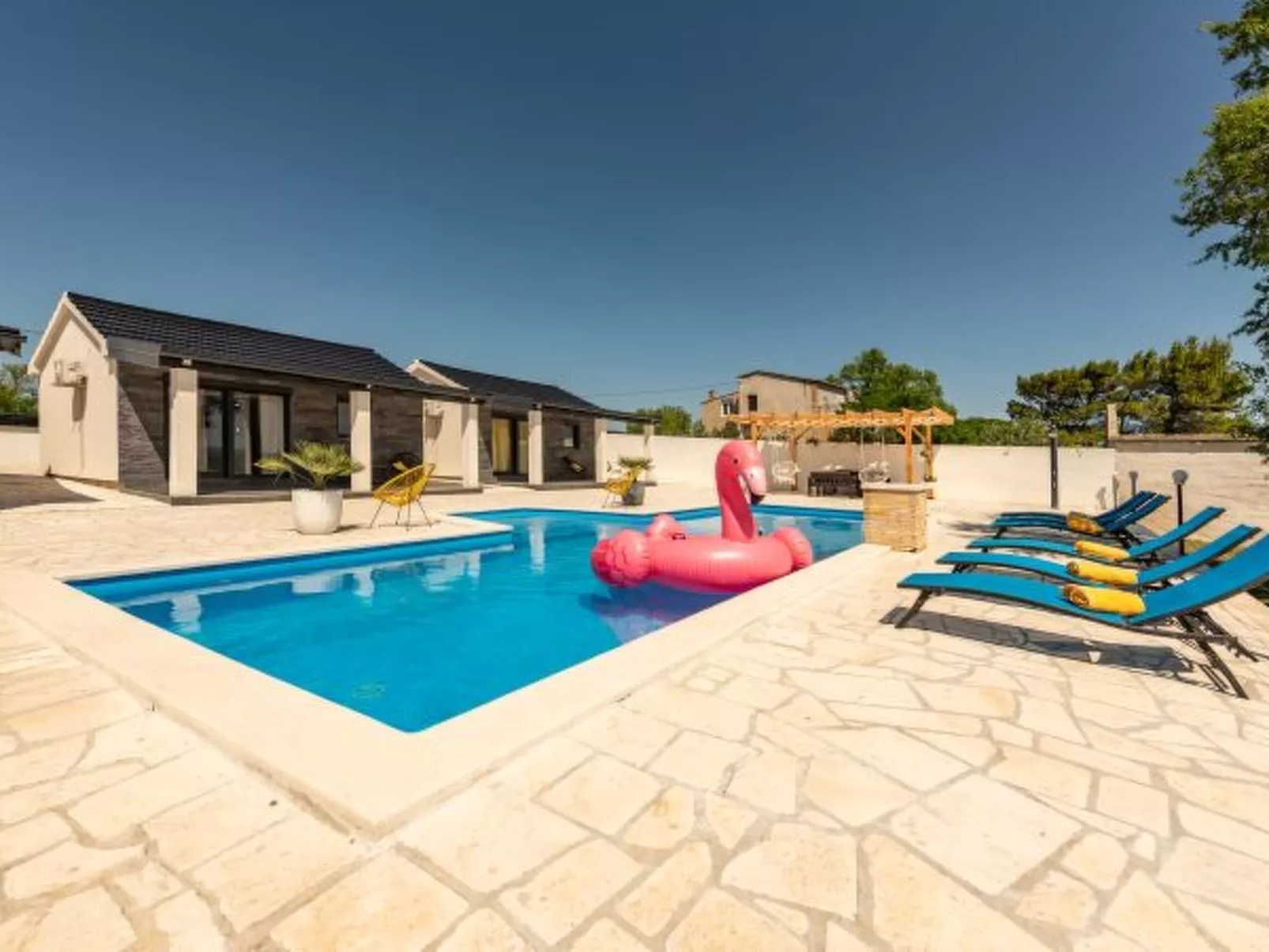 Unique Villa V with pool - Image-tags.info