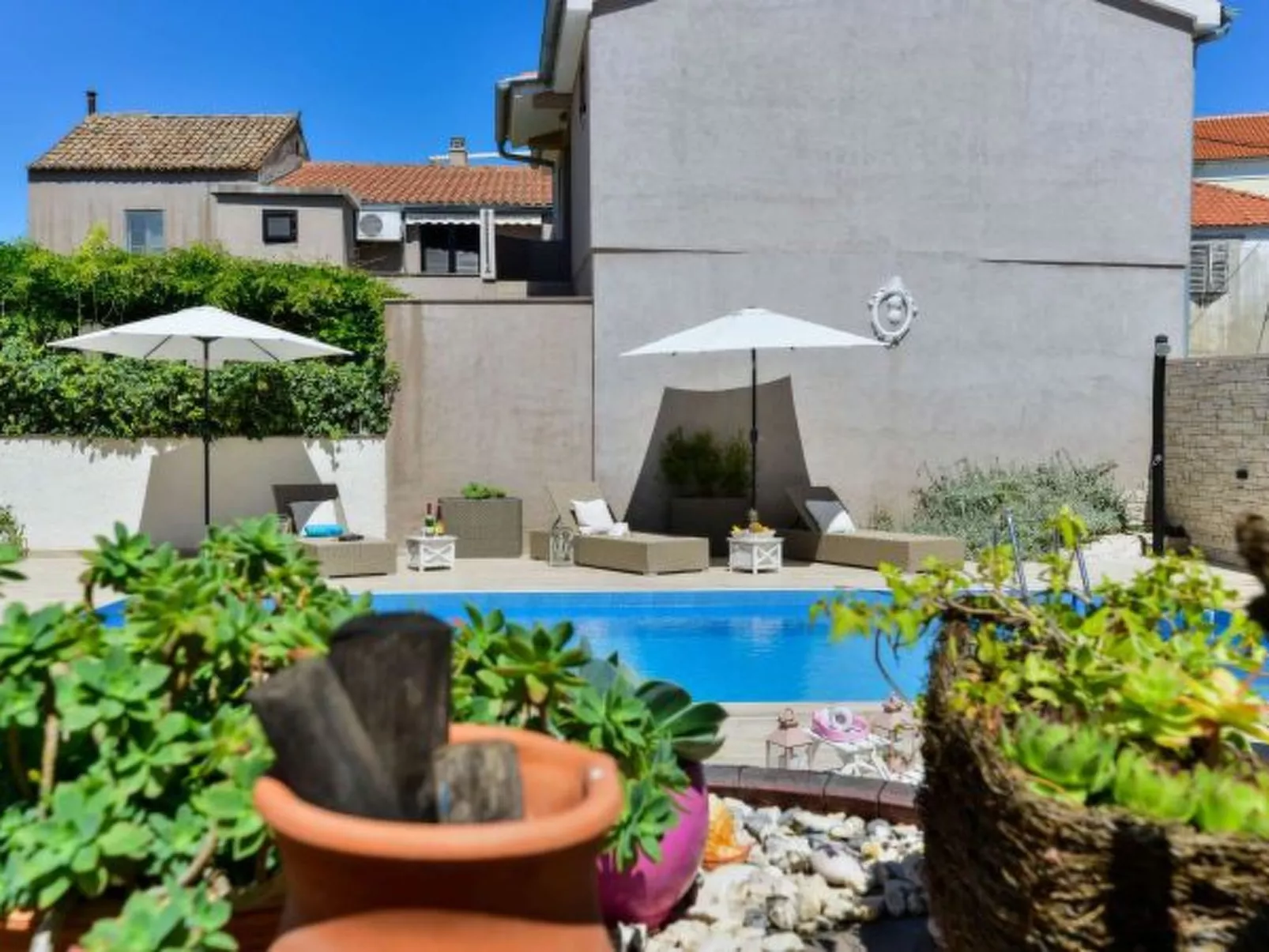 Modern Holiday house Gatsby only 40m from the sea - Image-tags.info