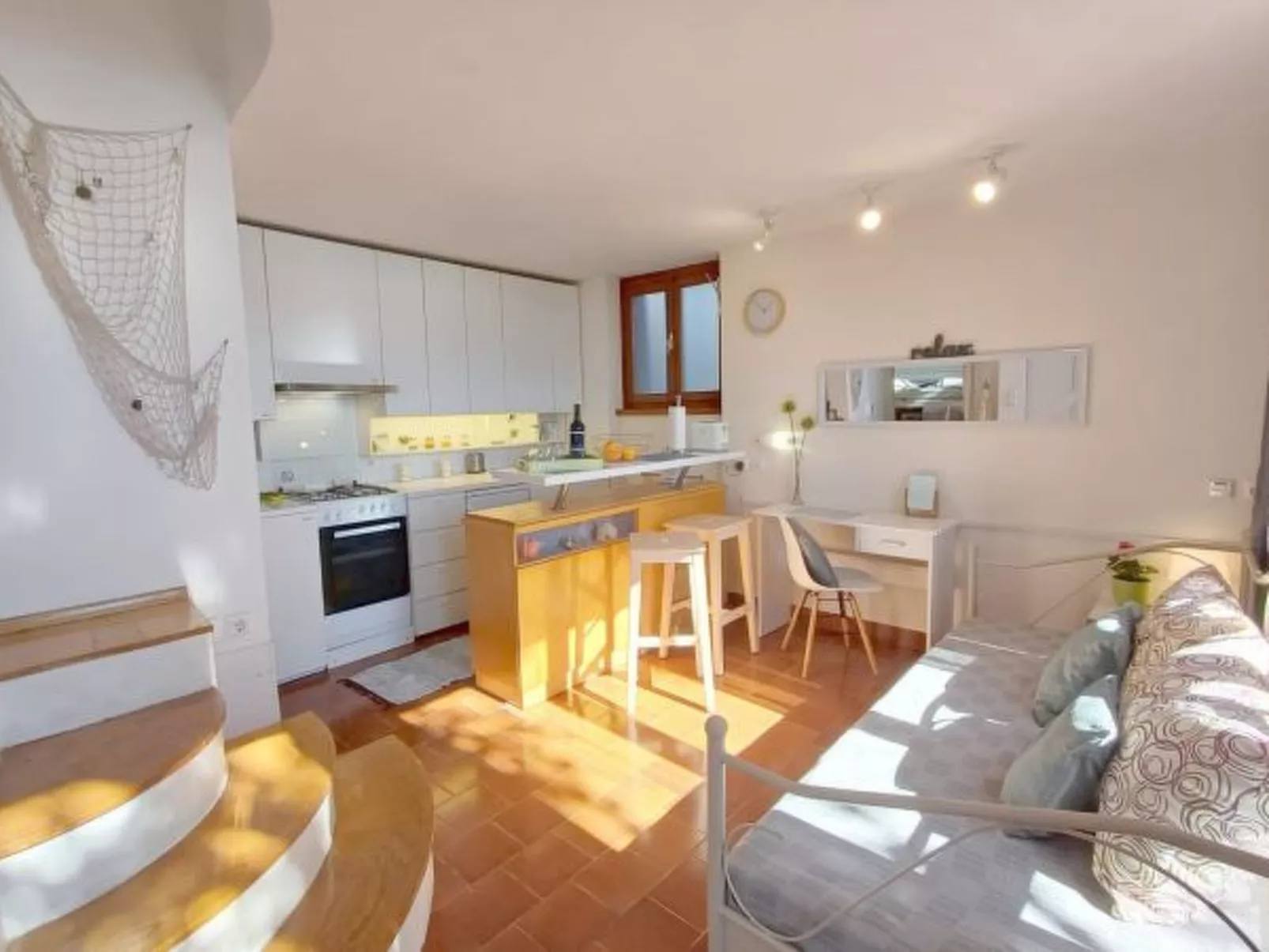 Beachfront Holiday home Maestral - Image-tags.info