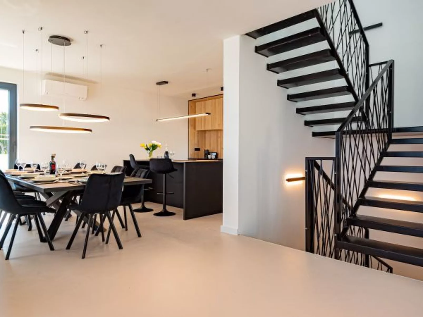 Seafront Villa Serena with pool and seaview - Image-tags.info