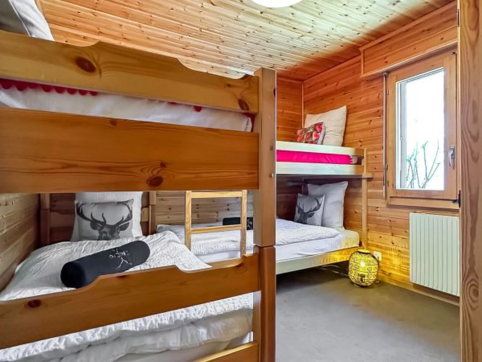 Mirador Alpine Horizon -Crans Montana- Swiss Alps - Binnen