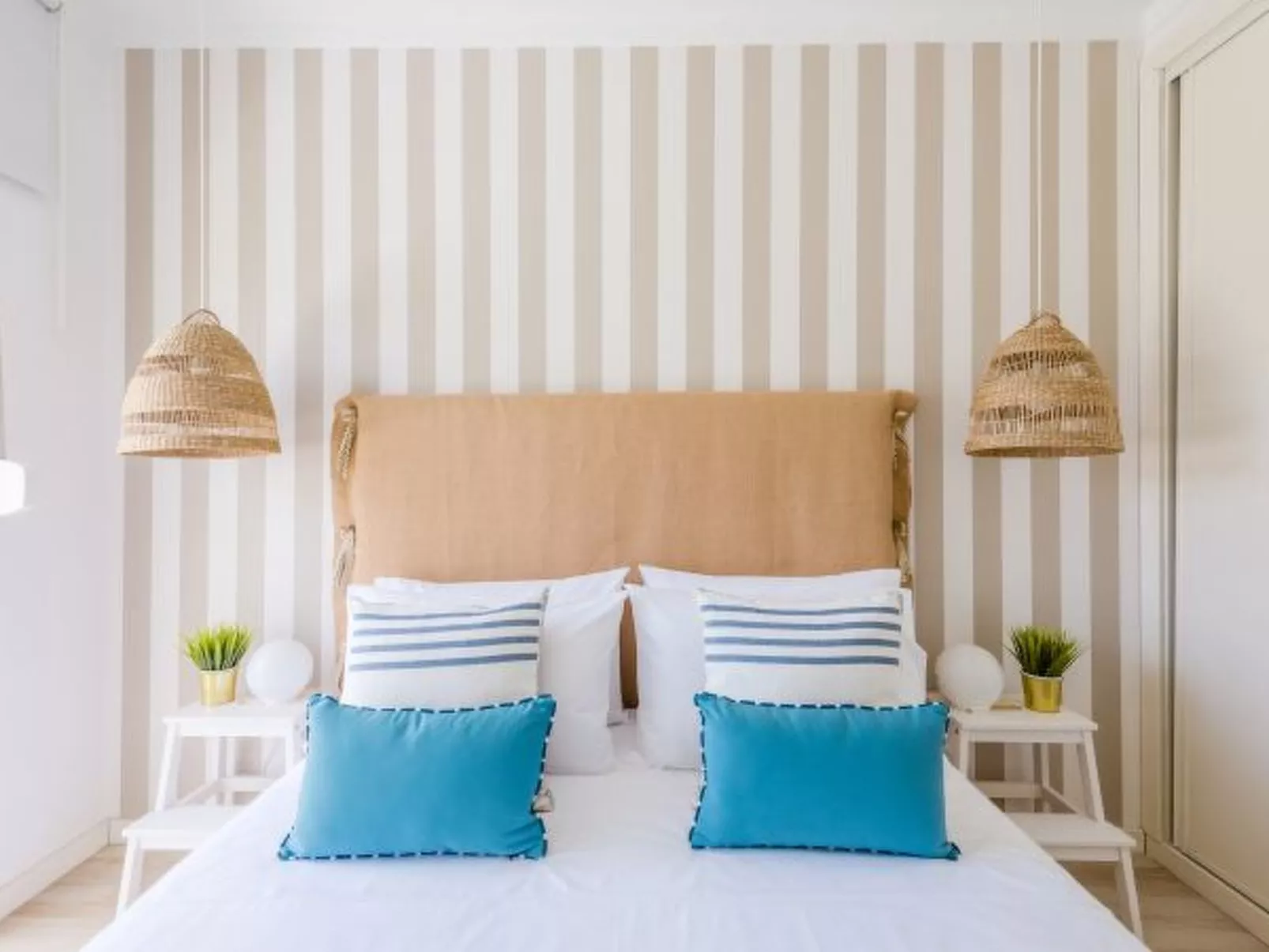 Alfamar Apartment at Praia da Falesia - Binnen