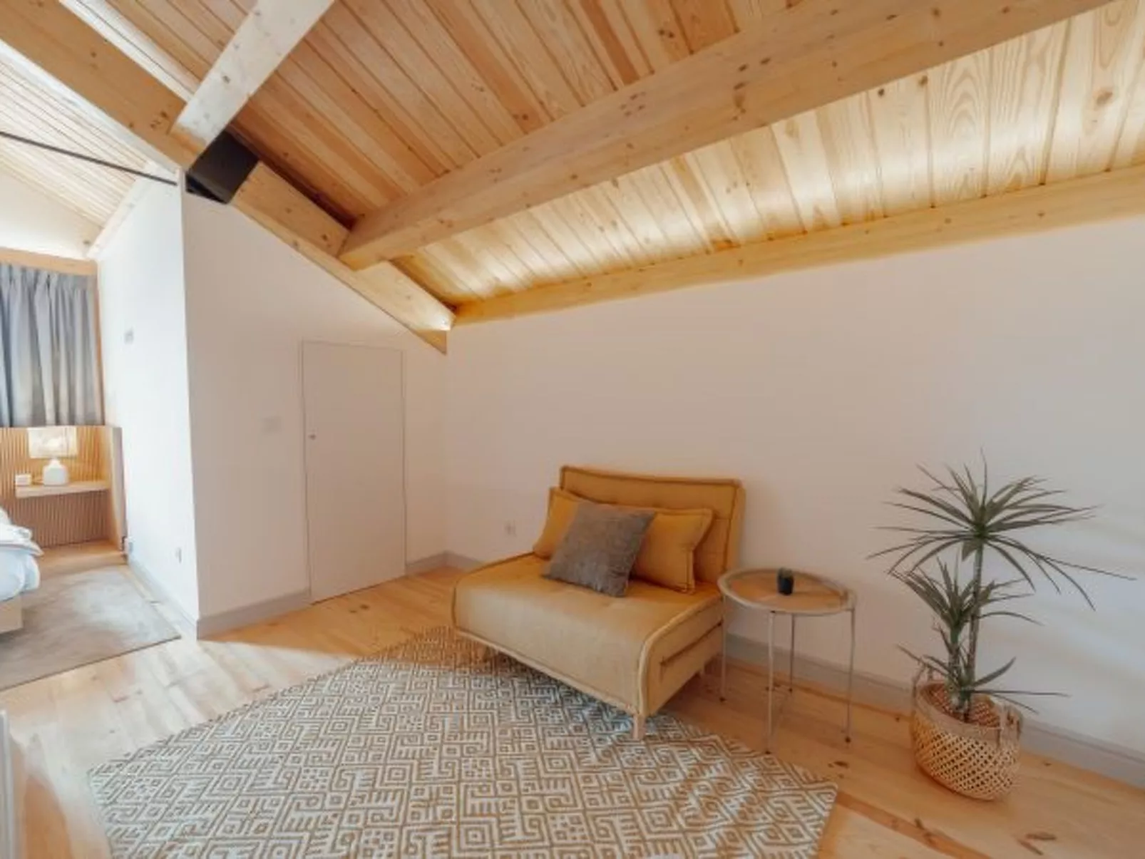 HEART OF PORTO APARTMENT F DUPLEX by VACATIONY - Binnen