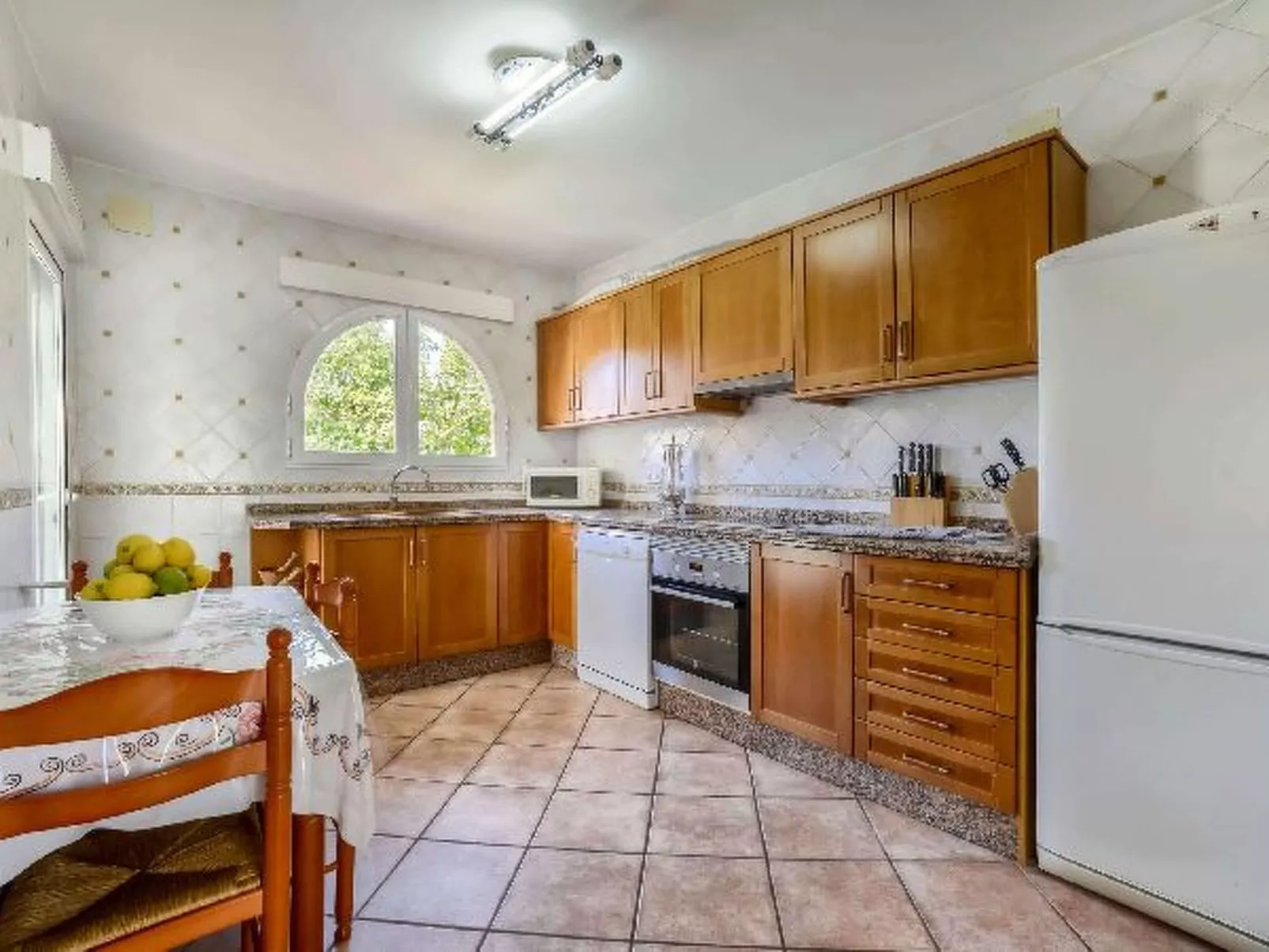 Villa Alaska - PlusHolidays - Image-tags.info