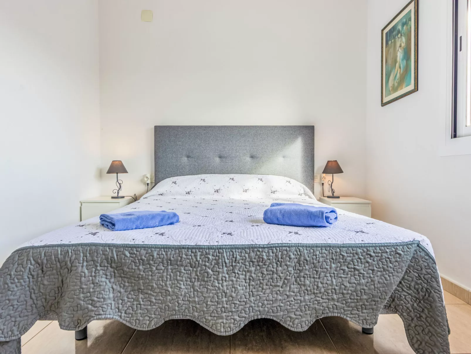 Higini Angles - Binnen