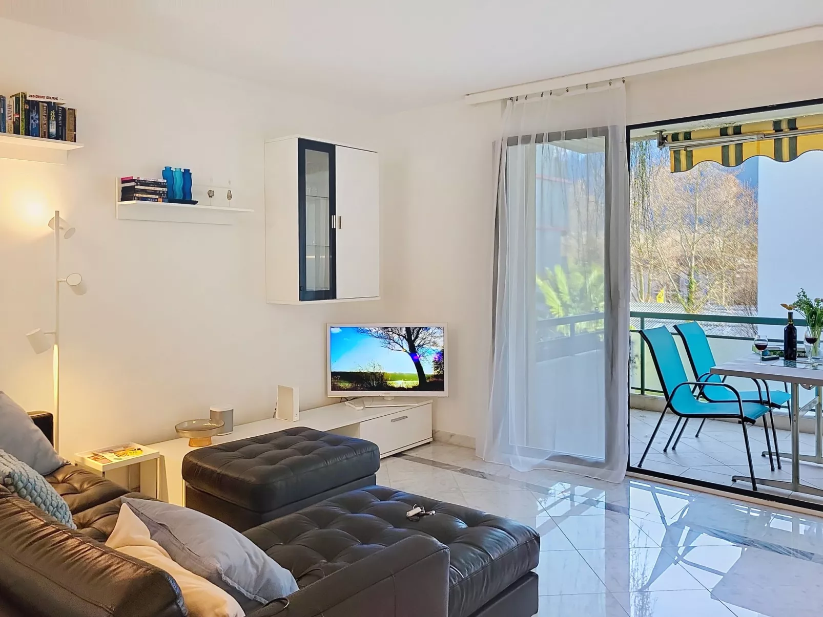 Apt. Hermosa - Binnen