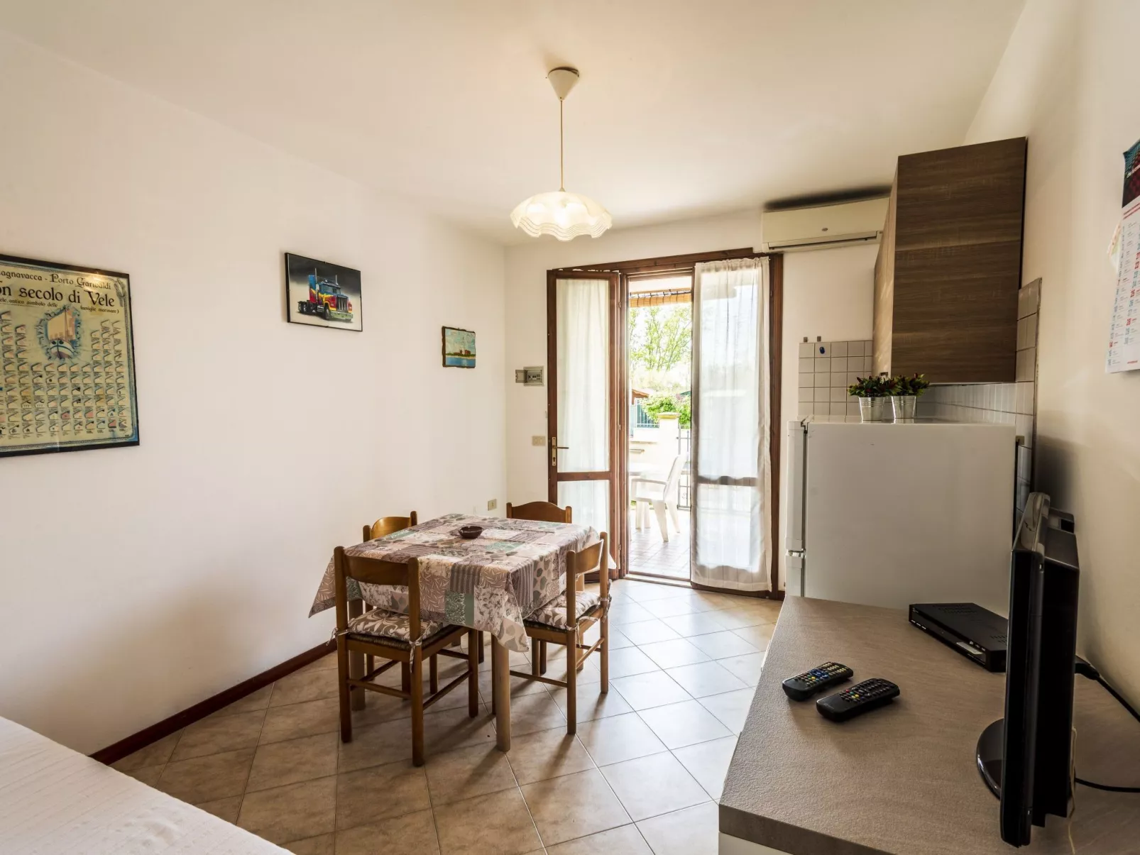 Haus in Lido Di Volano mit Terrasse, Garten und Grillplatz - Image-tags.info