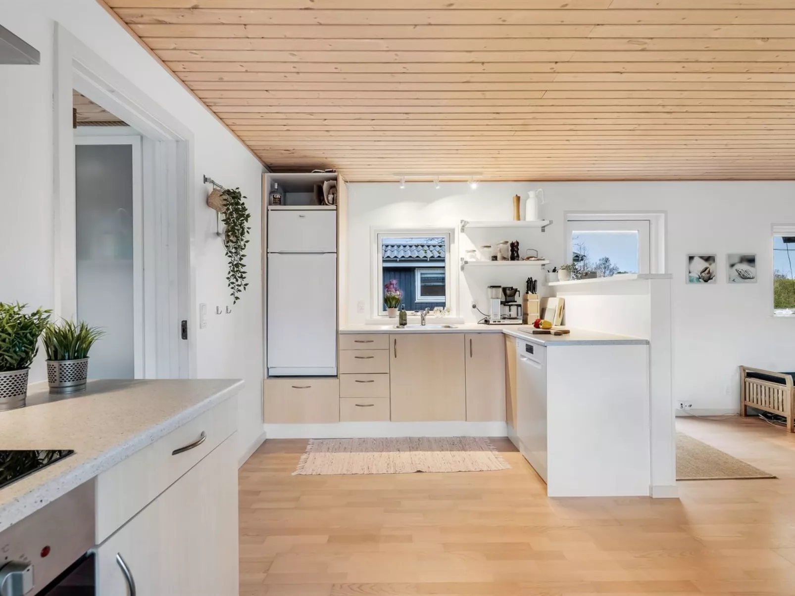 "Sampsa" - 350m from the sea - Binnen