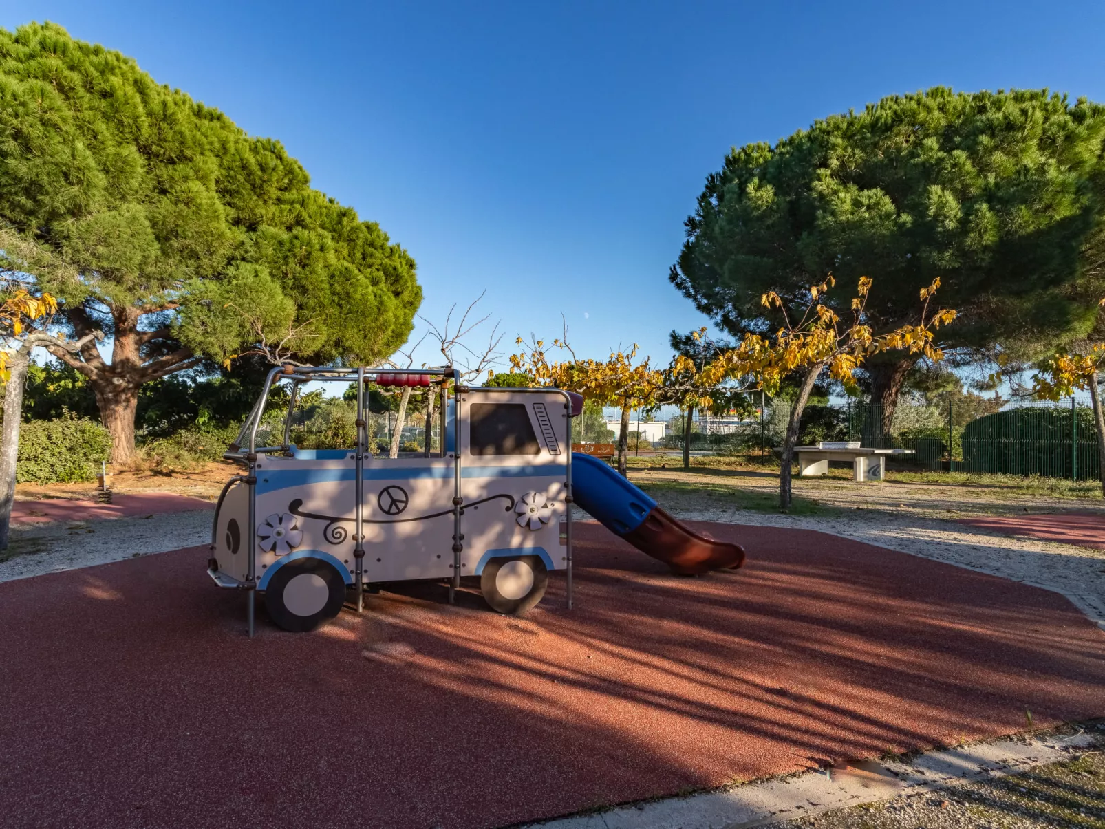 Les Rives de la Favière - Buiten