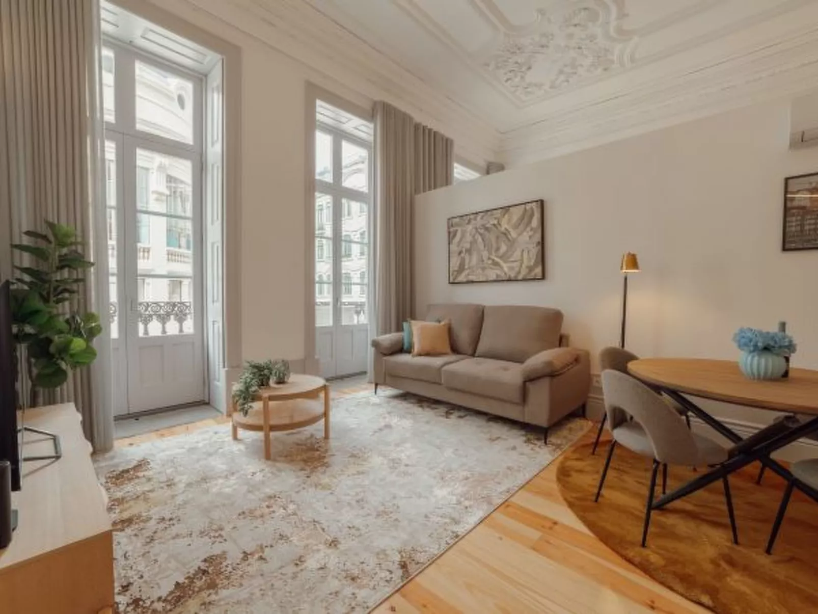 HEART OF PORTO APARTMENT A by VACATIONY - Binnen