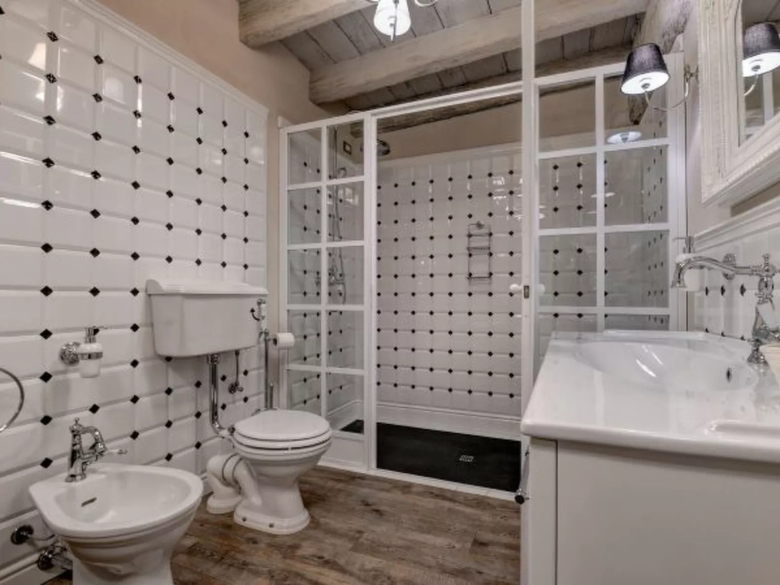 DesenzanoLoft : La Vite Luxury Appartment 2 CIN IT017067C2HOLOZDF9 - Image-tags.info