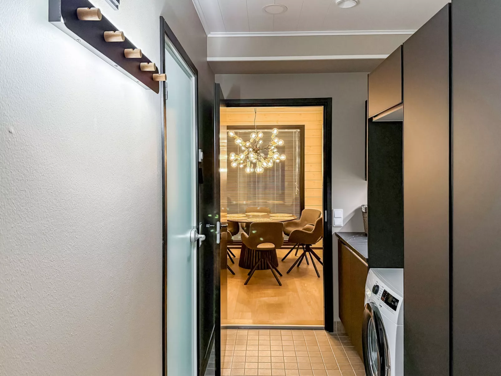 Saanan taika - Binnen