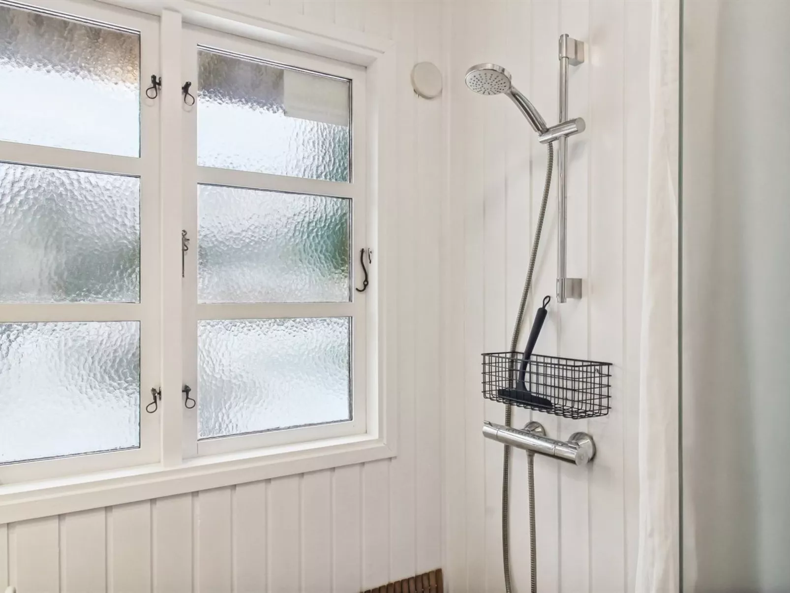 "Hubertina" - 30km from the sea - Binnen