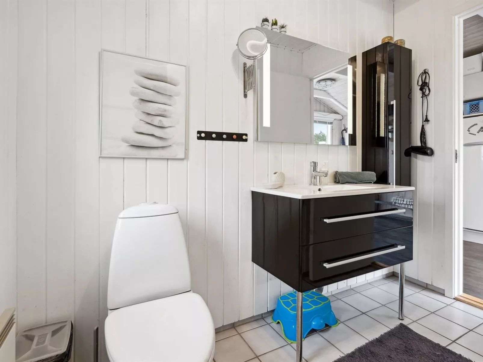 "Hjalmsvider" - 300m from the sea - Binnen