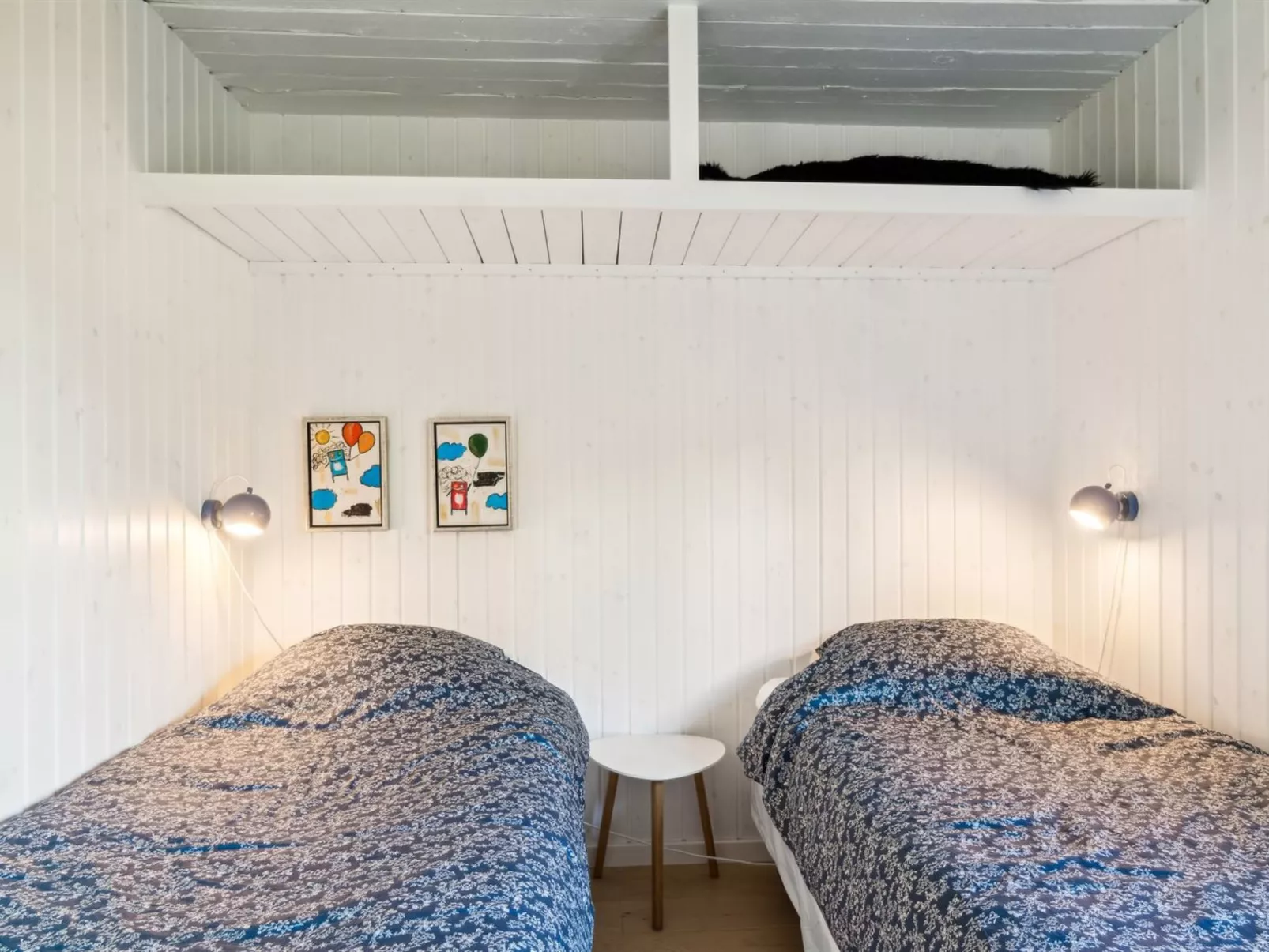 "Manko" - 250m from the sea - Binnen