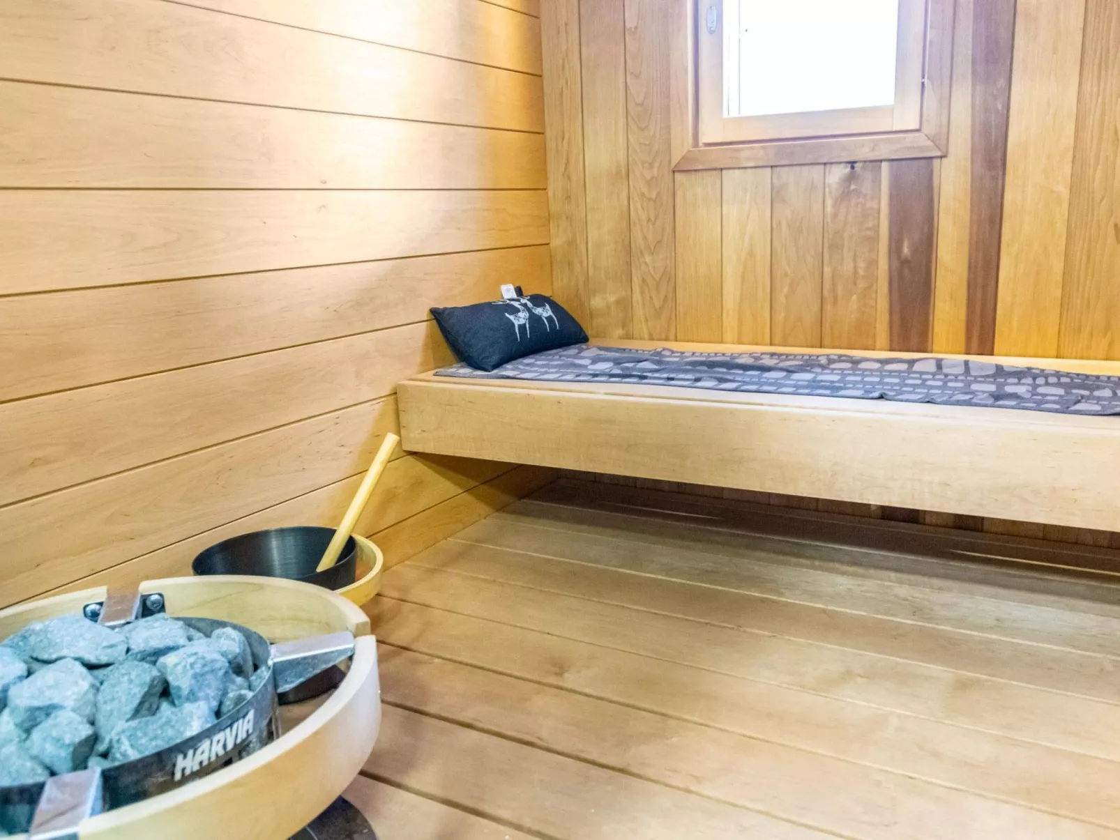 Pihlajaranta - Binnen