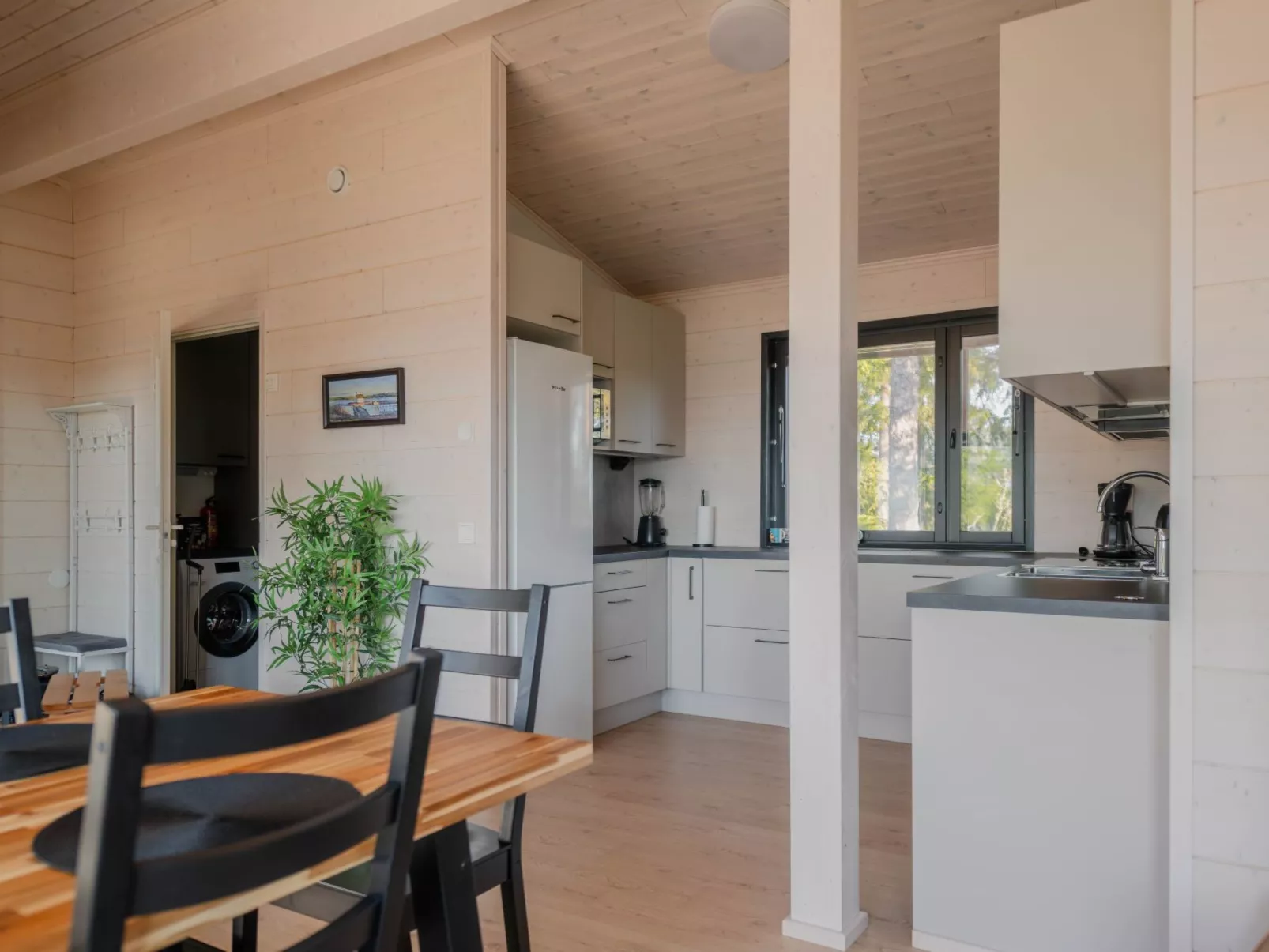 Sjöboda hill - Binnen