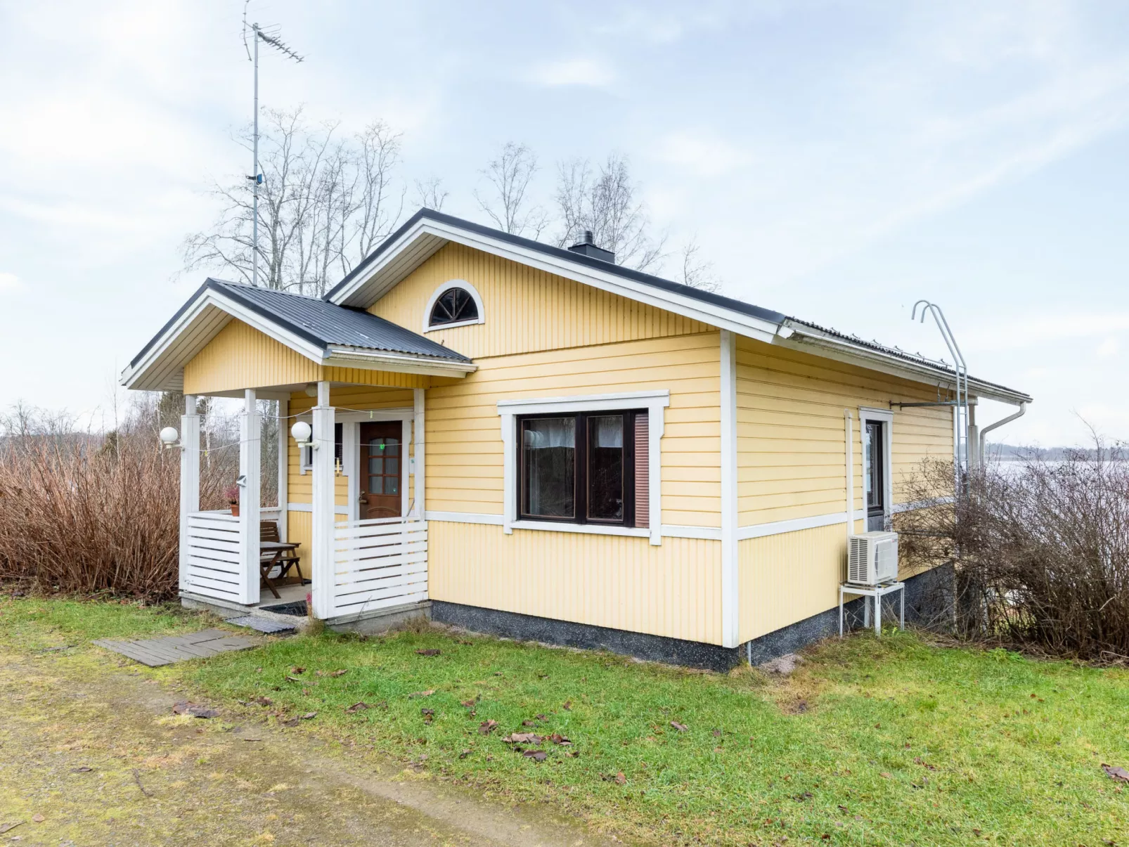 Villa-lyydia - Binnen