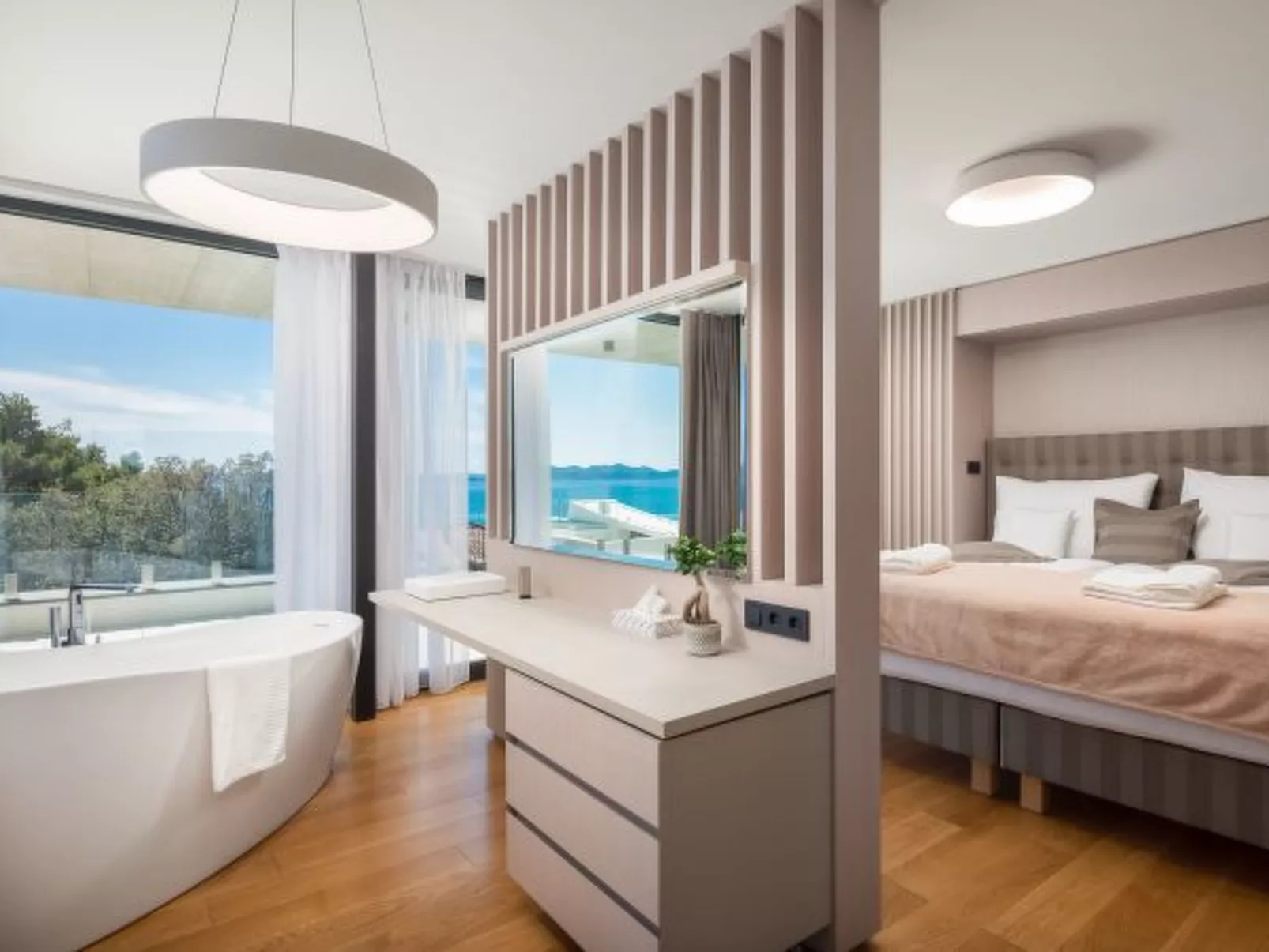 Villa Acacia with heated pool - Image-tags.info