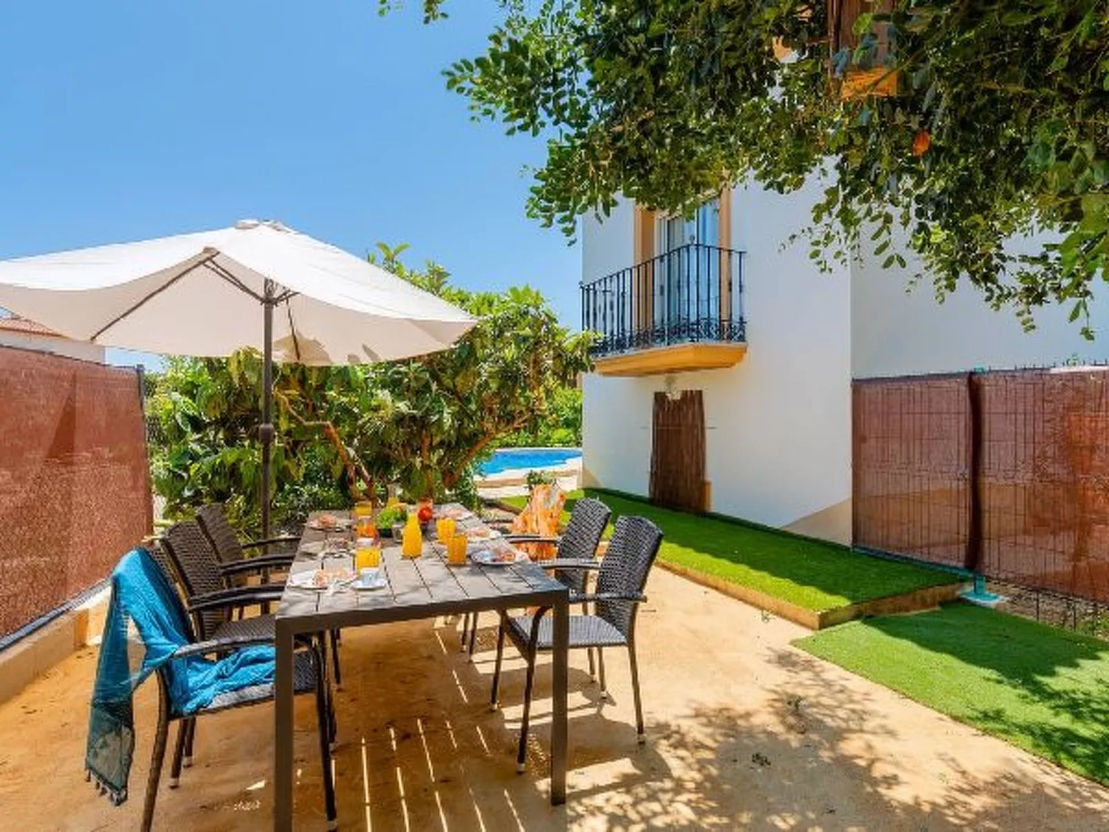 Villa Serena - PlusHolidays - Image-tags.info