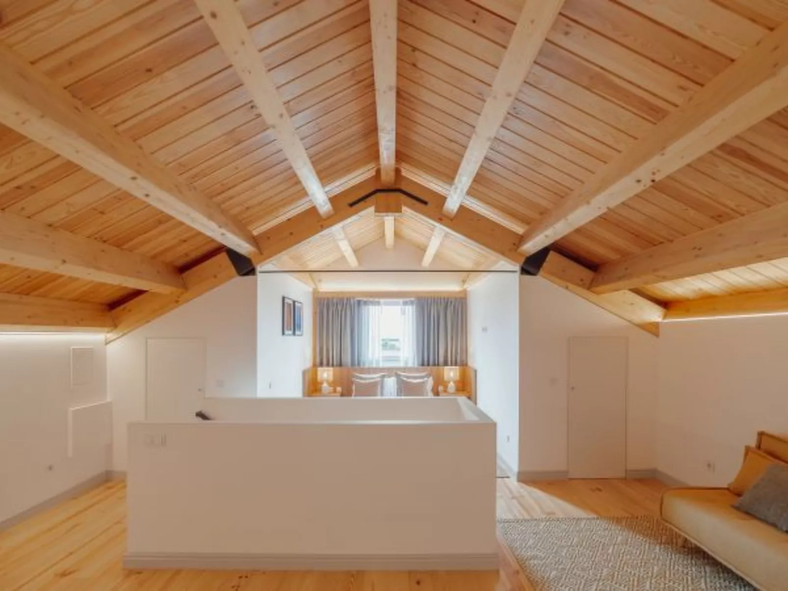 HEART OF PORTO APARTMENT F DUPLEX by VACATIONY - Binnen