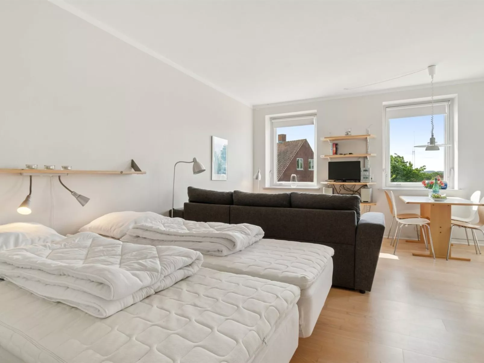 "Kamile" - 400m from the sea - Binnen