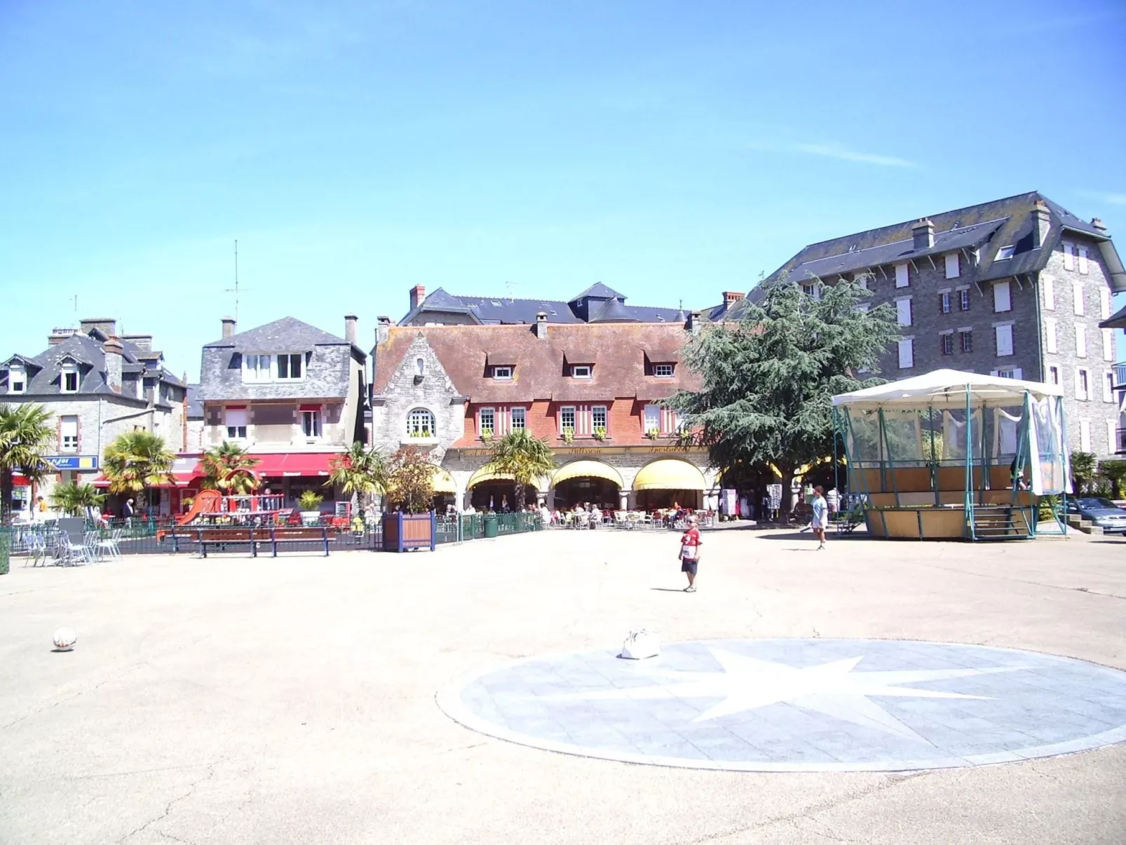 Wohnung mit Blick auf das Wasser - Buiten