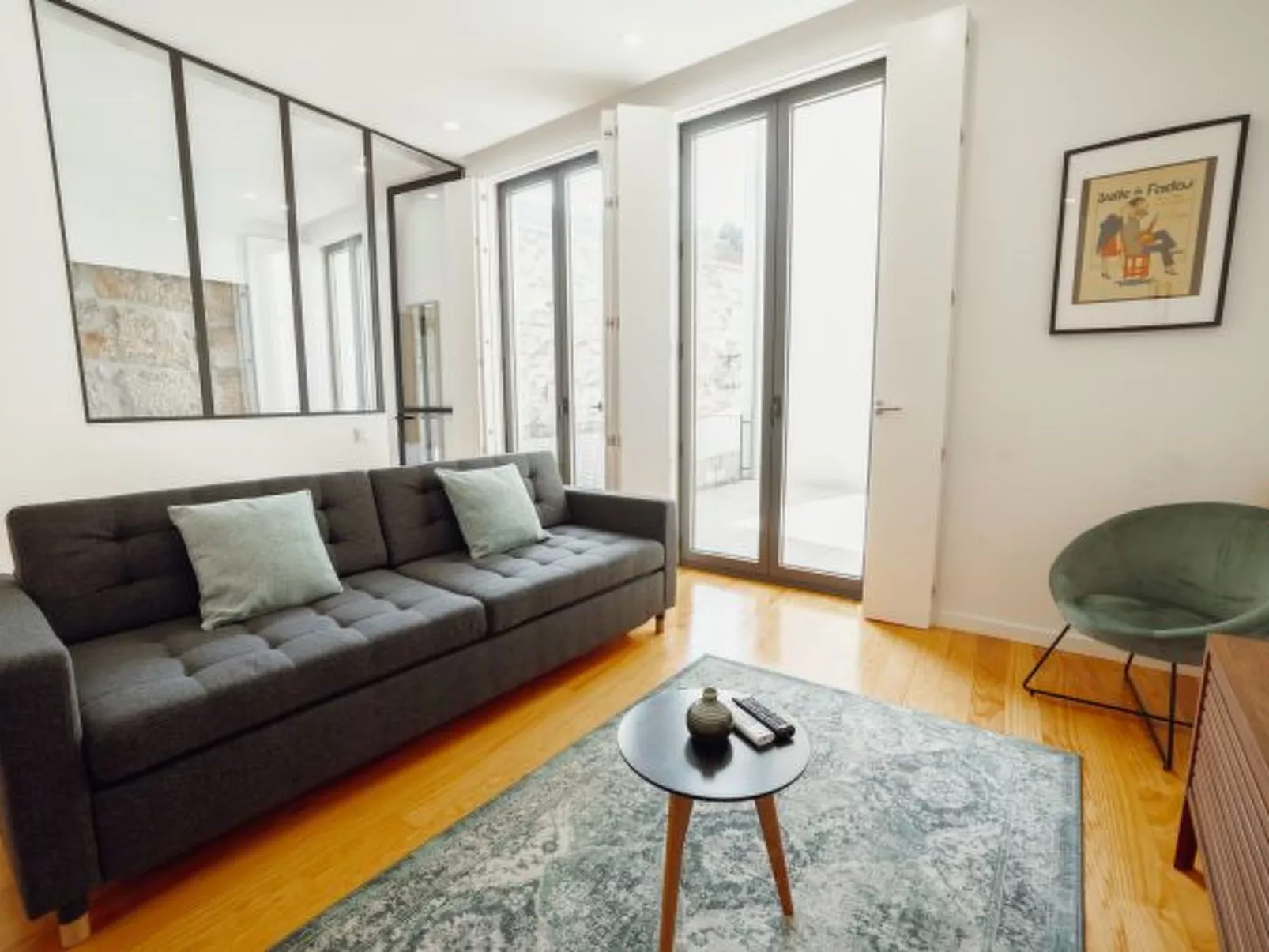 COURTYARD OPORTO DESIGN APARTMENT C WITH TERRACE - Binnen