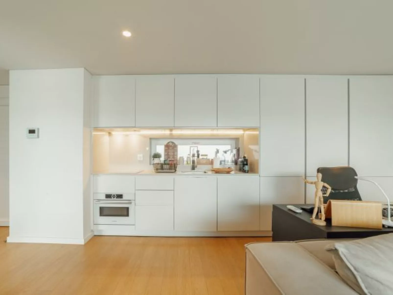 BEACH & SUN APARTMENT by VACATIONY - Binnen