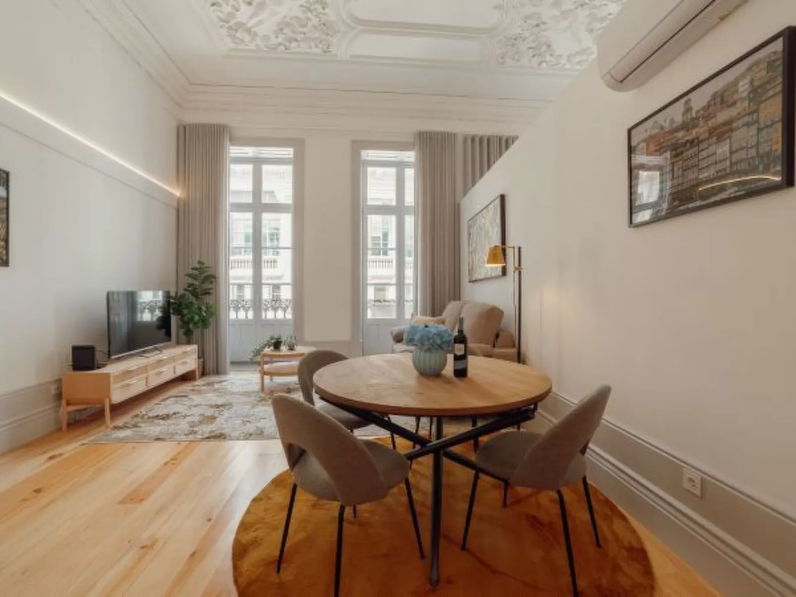 HEART OF PORTO APARTMENT A by VACATIONY - Binnen