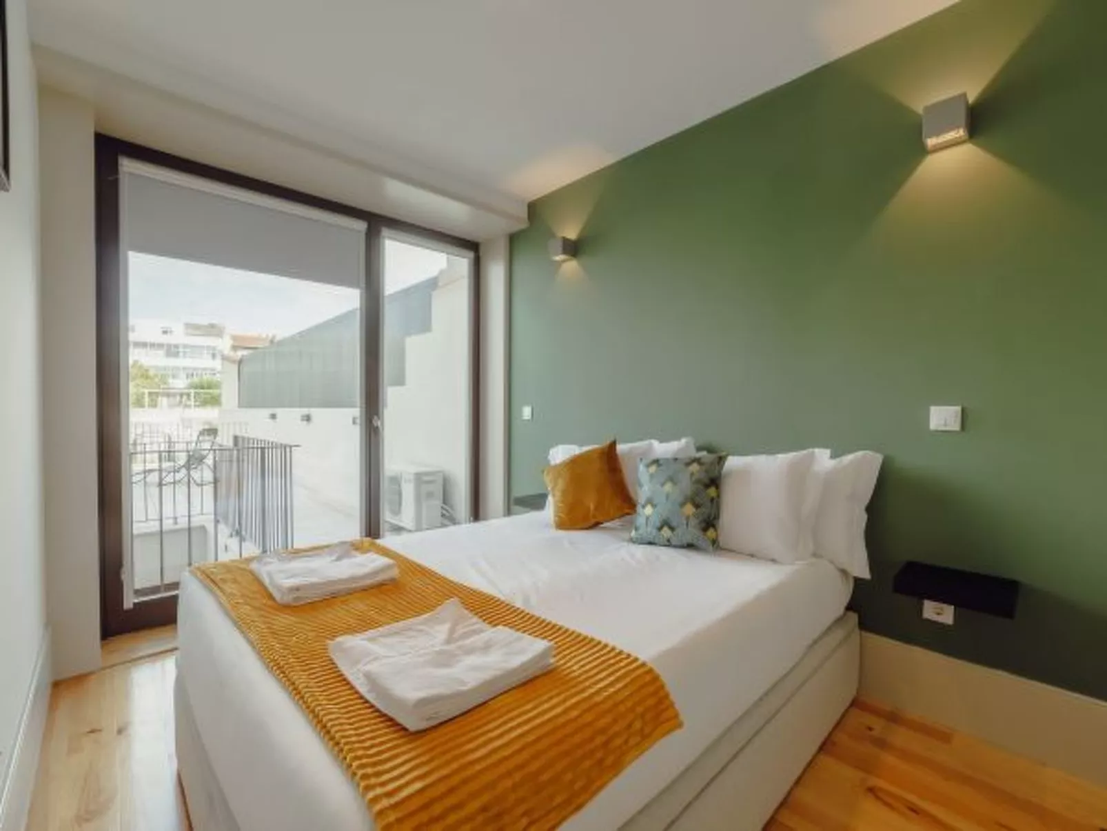 LEGACY OPORTO PREMIUM APARTMENT C by VACATIONY - Binnen