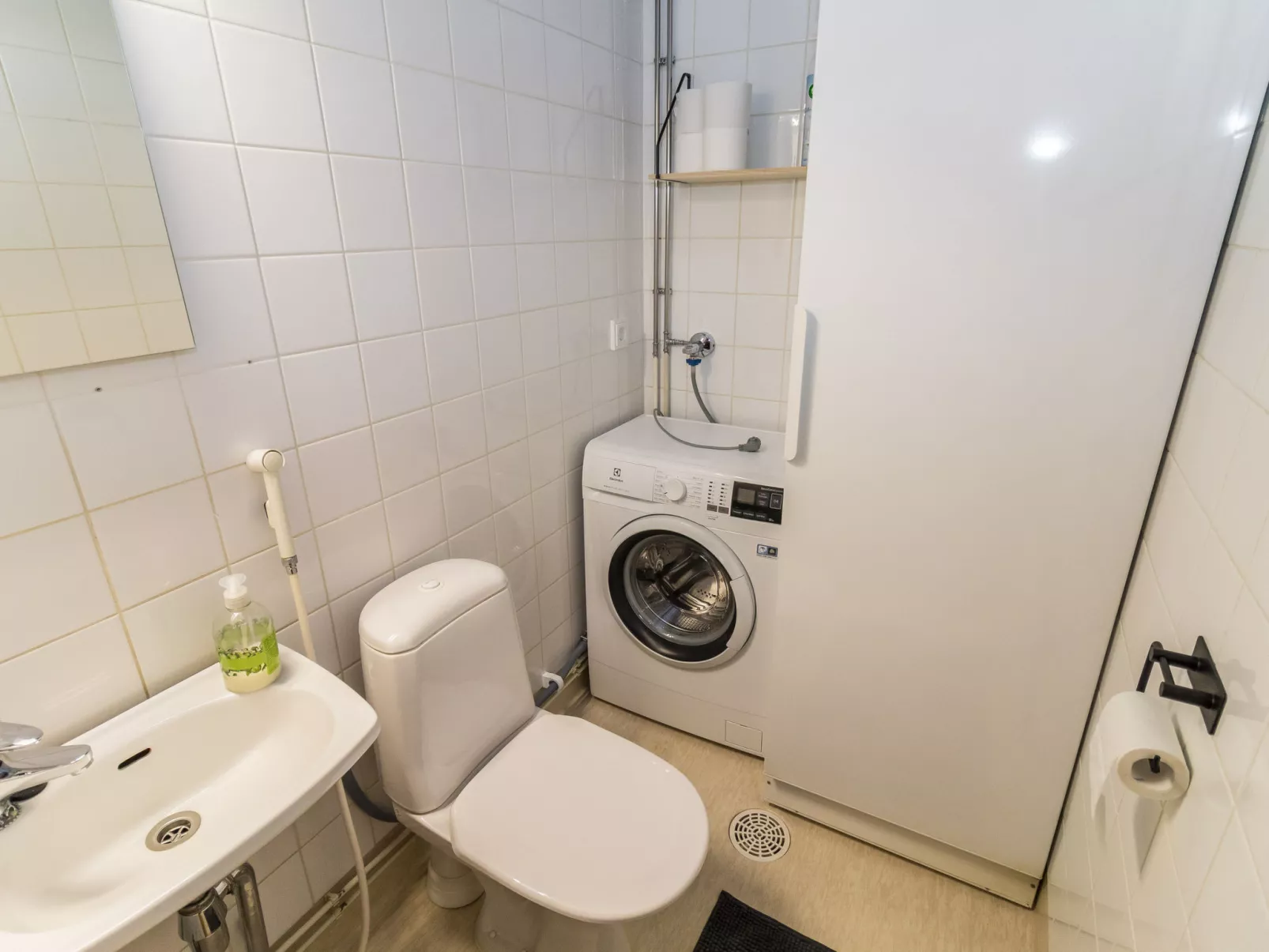 Kelokaltiokylä mökki 58 - Binnen