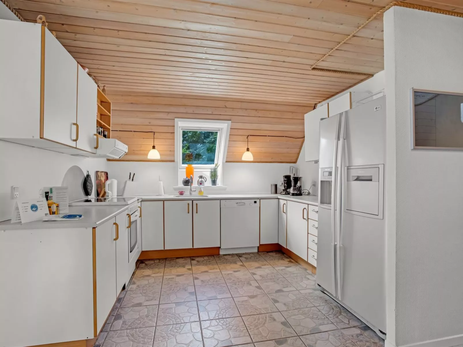 "Hannele" - 10km from the sea - Binnen