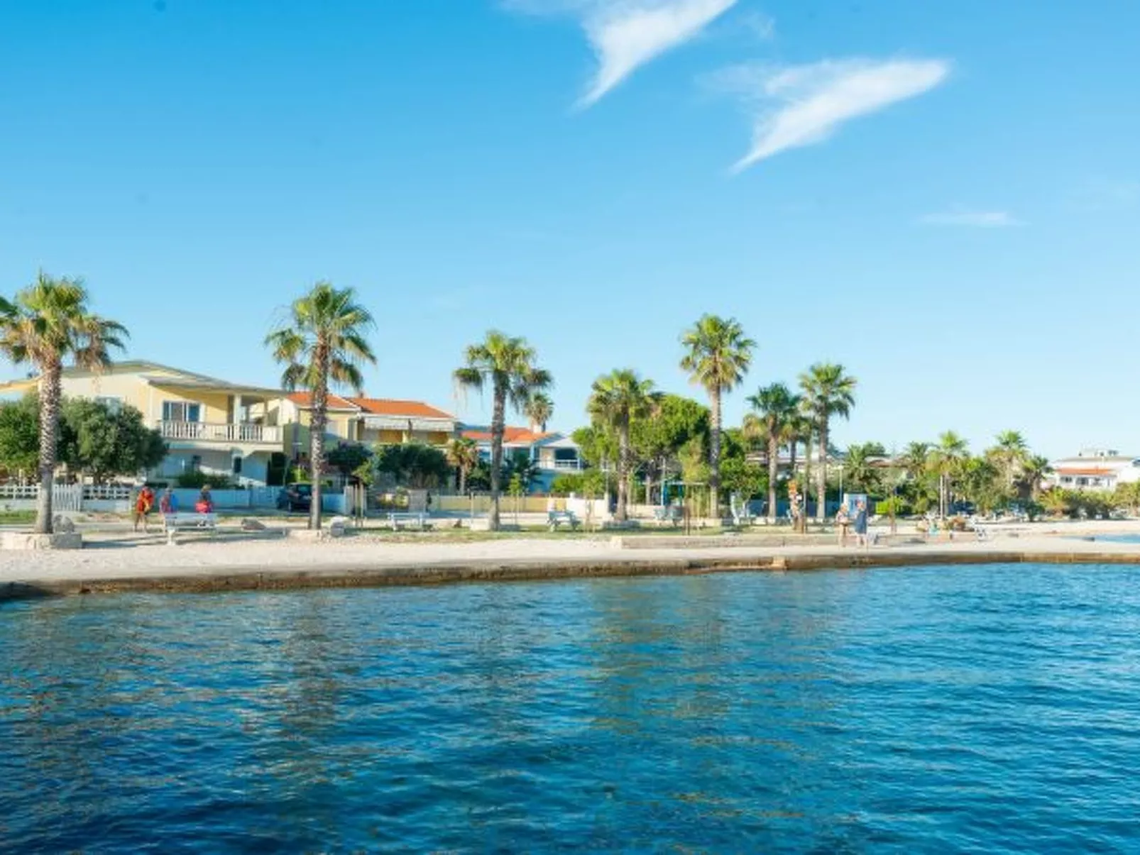 Holiday Apartment Inga Brown with exit to the beac - Image-tags.info