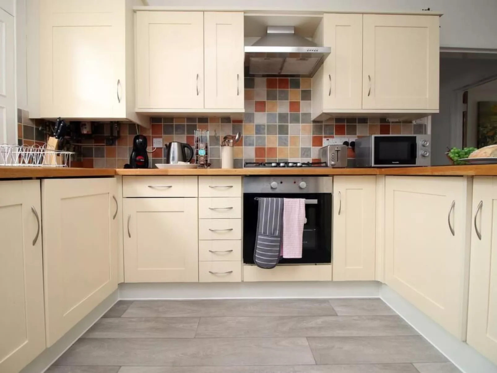 3-Schlafzimmer-Wohnung im georgianischen Stil - beste Lage - 7 Gäste - Binnen