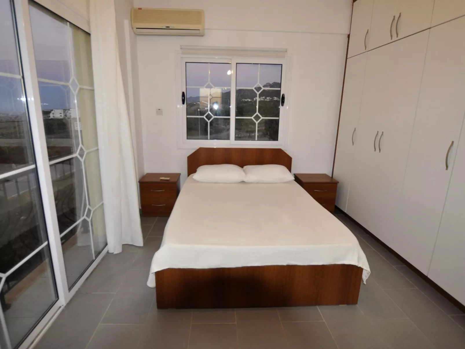 Ferienvilla mit Blick auf das Wasser - Binnen