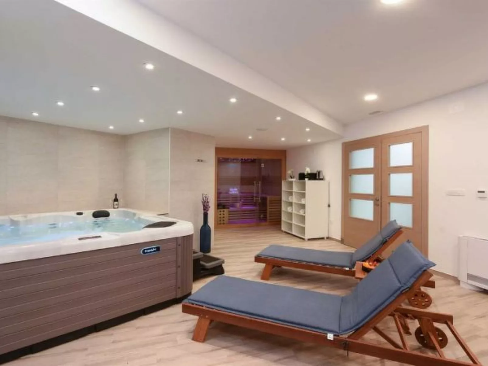 Villa Amfora with heated pool, wellness and tennis - Image-tags.info