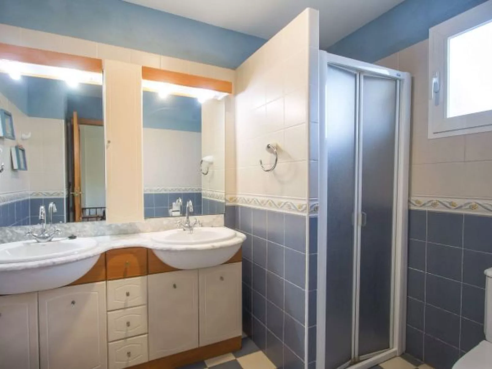 Villa Garlanda - PlusHolidays - Image-tags.info