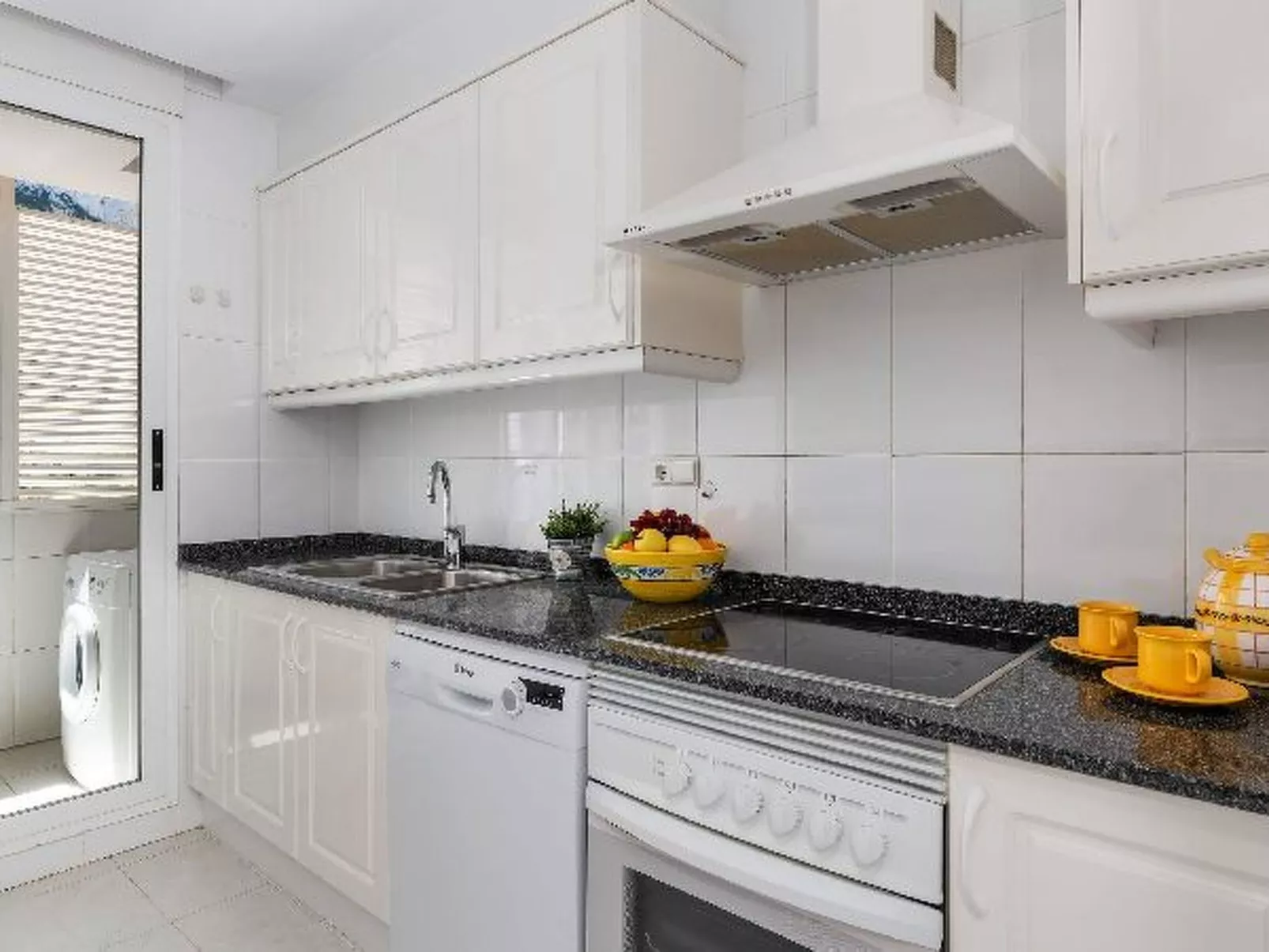 Apartment Nautico - PlusHolidays - Image-tags.info