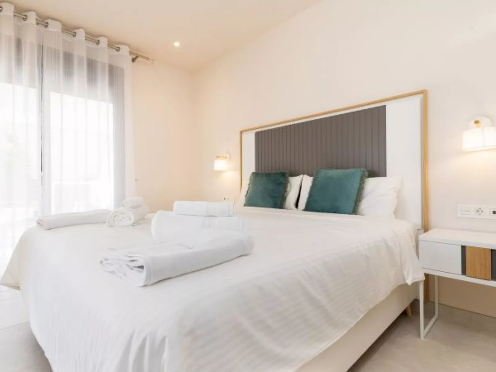 Jardinana - apartment with two bedrooms close to b - Image-tags.info