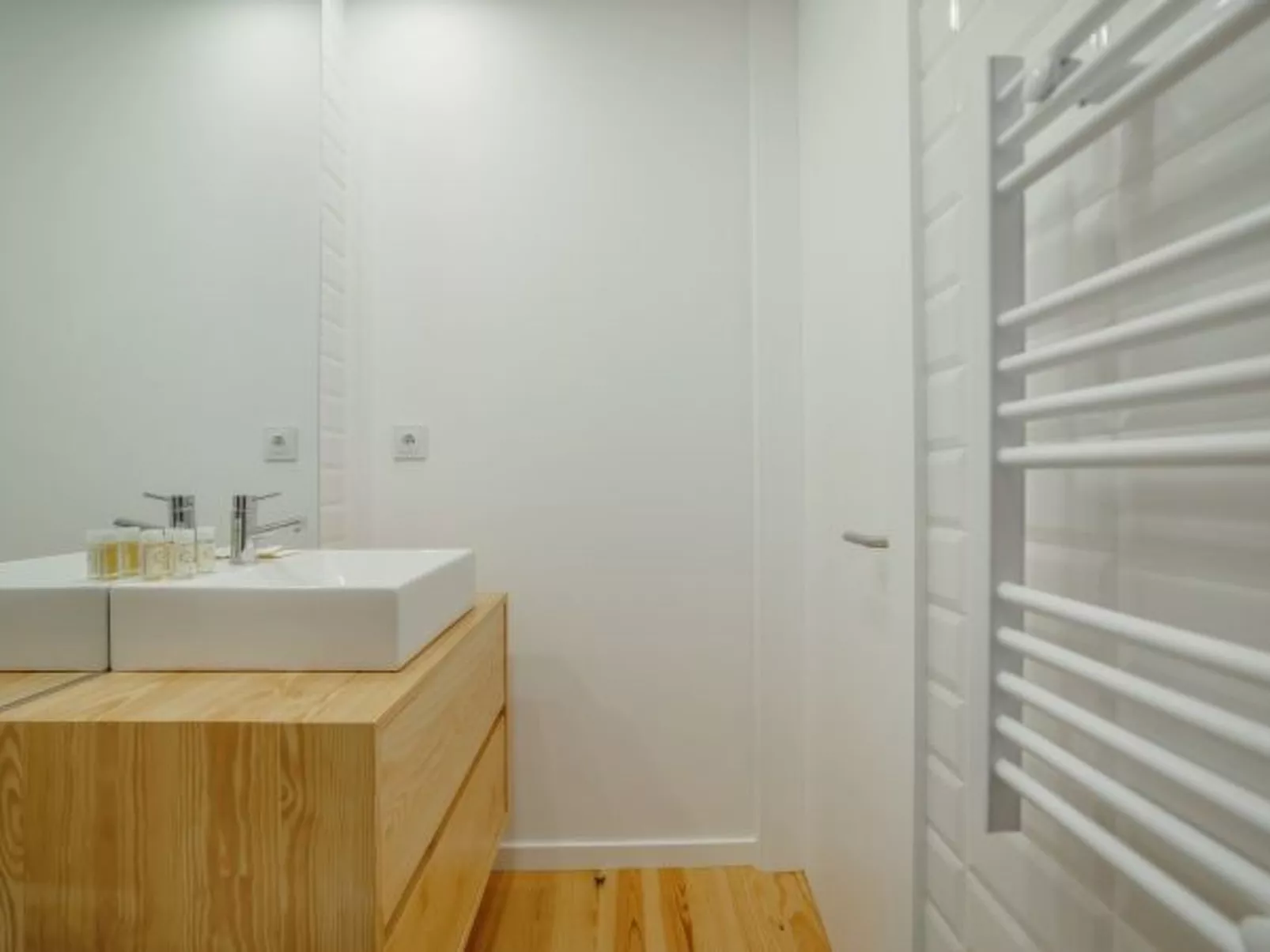 COURTYARD OPORTO DESIGN APARTMENT E - Binnen