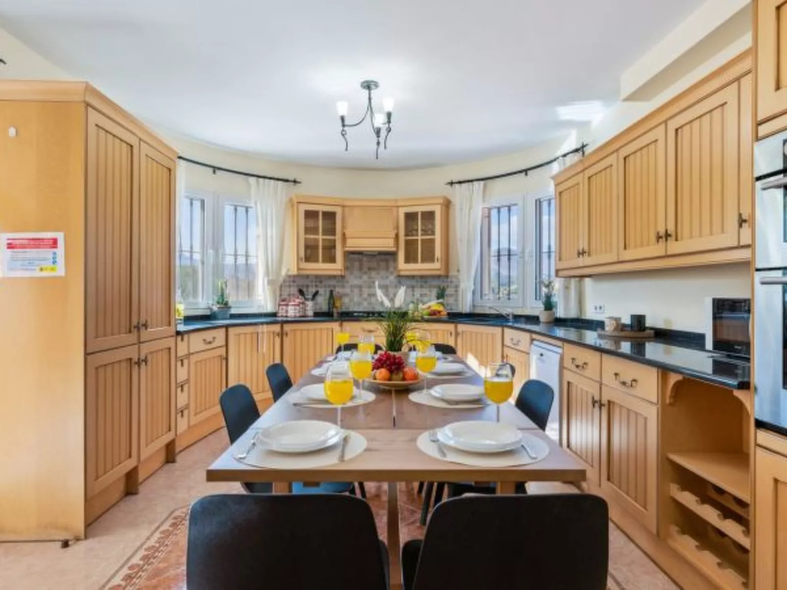 Villa Comodo - PlusHolidays - Image-tags.info