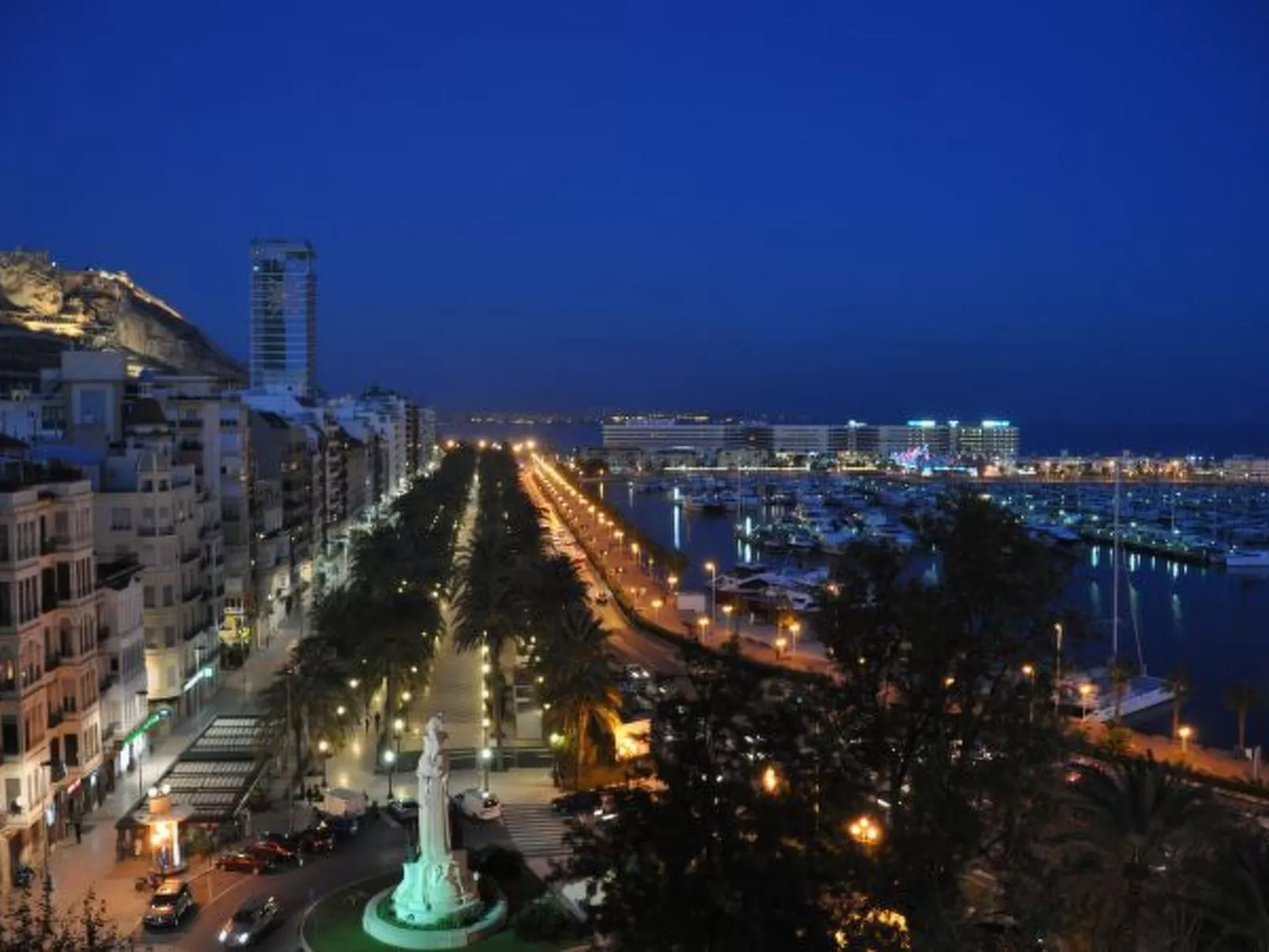 APARTAMENTO POSTIGUET CON BALCON - Buiten