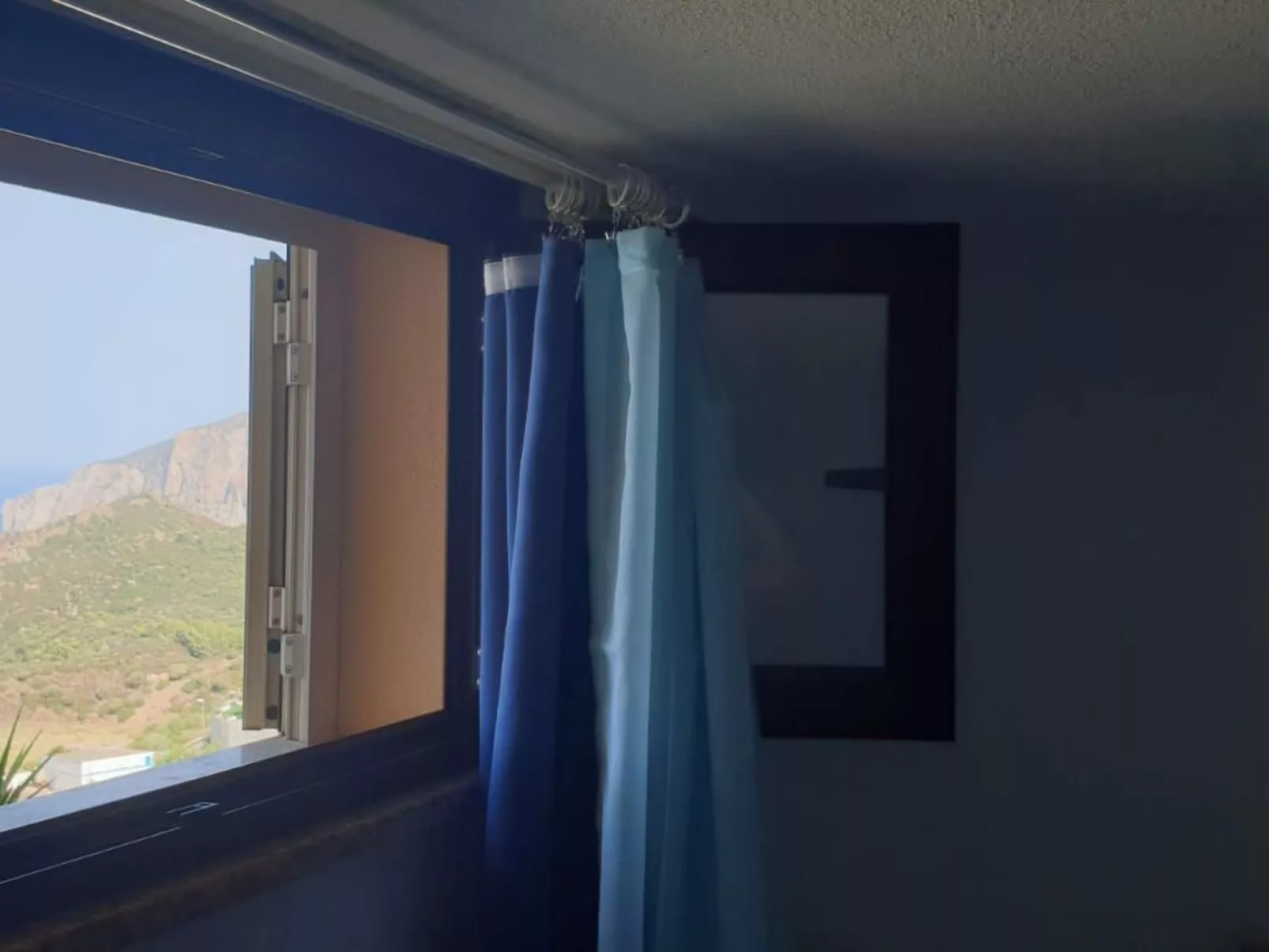 Wohnung Meerblick Porto Flavia - Binnen