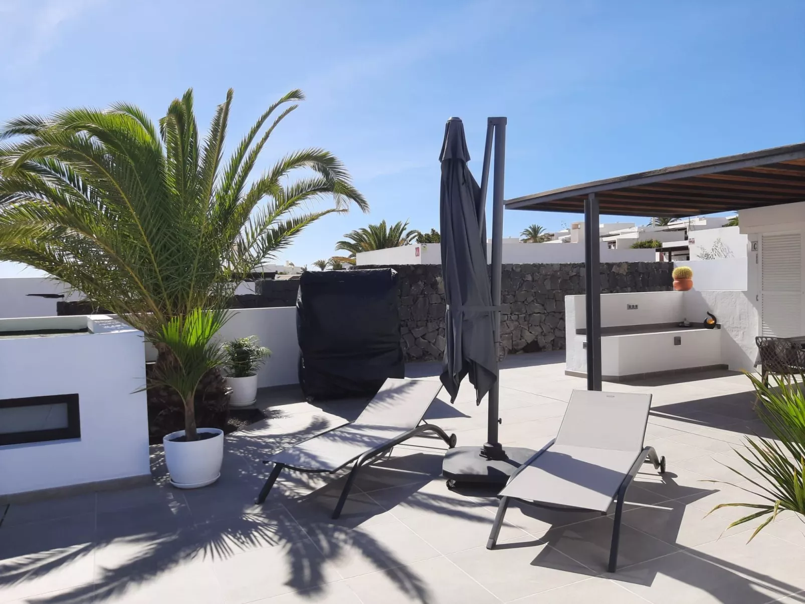 Mit Whirlpool - Buiten